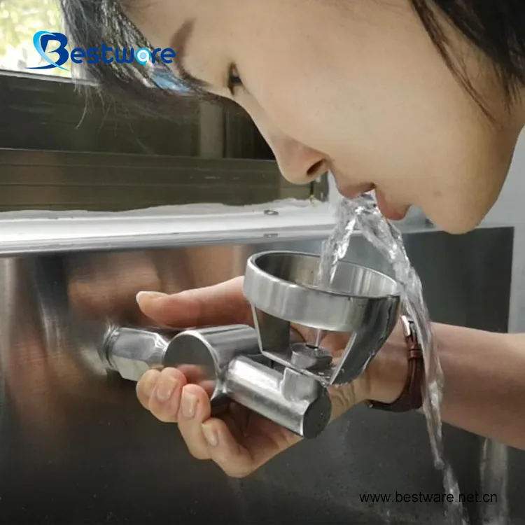 Park Time Delay Self Closing School Children Exposed Outdoor Drinking Fountain Push Water Tap