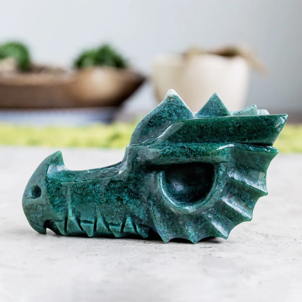 Wholesale Natural Polished Hand Carved Moss Agate Crystal Dragon Skulls Folk Crafts Healing Stone For Home Decoration