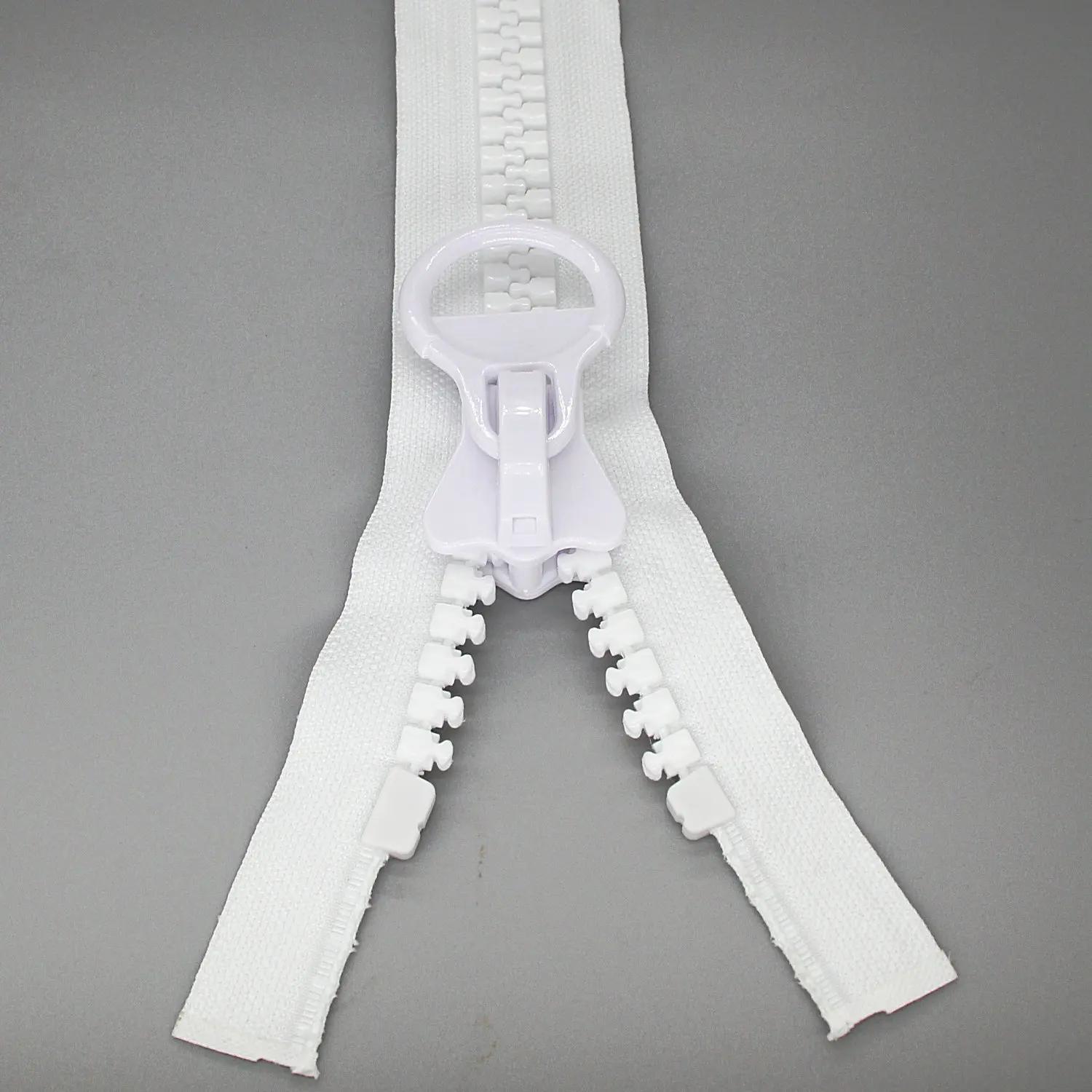 Heavy duty big teeth plastic zipper