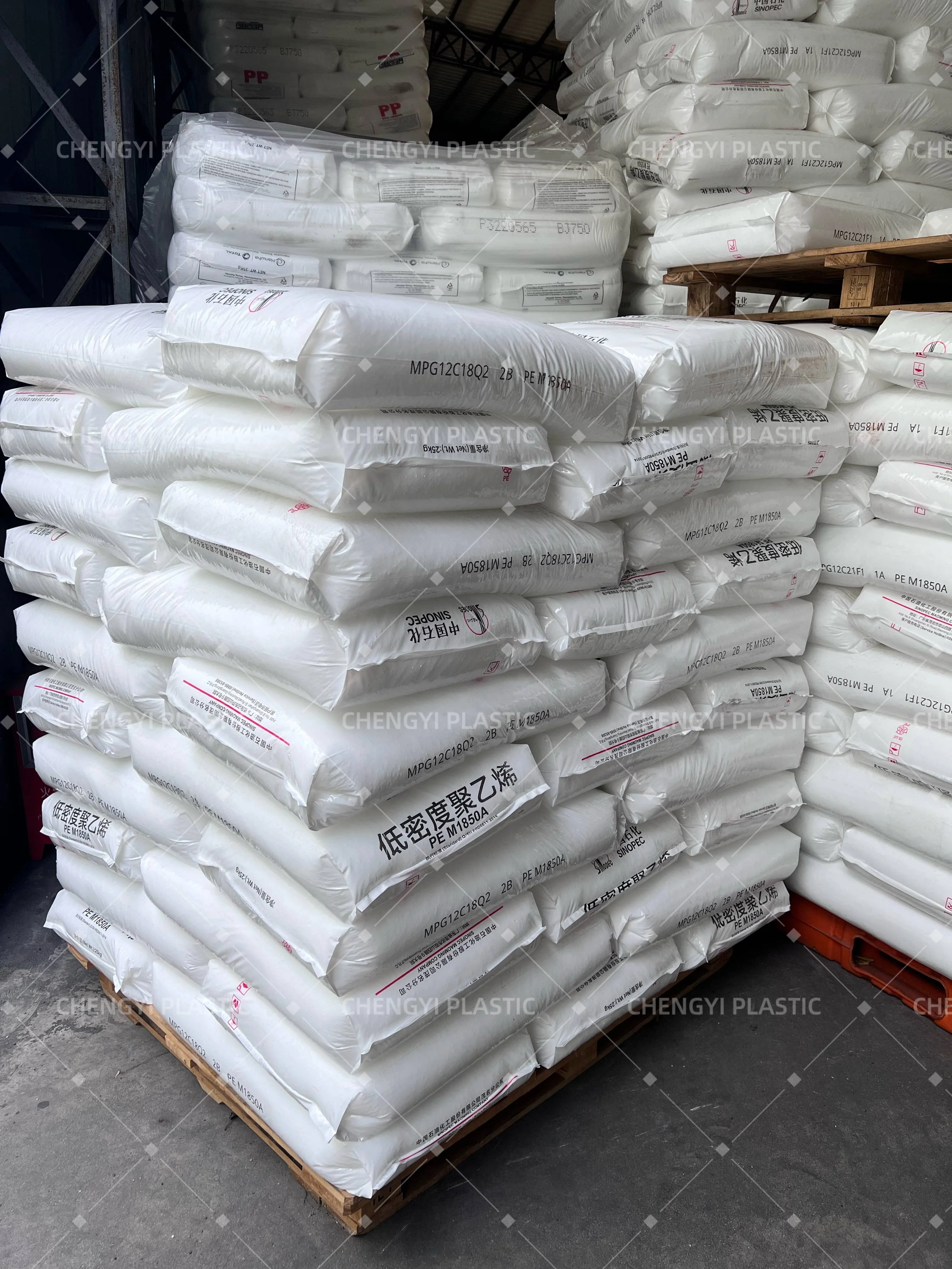 DUPONT Injection grade wear-resistant granules plastic raw material PA66 FR52G30NH NC
