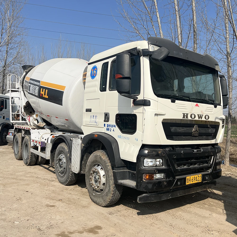 Newand Used Sinotruck Howo 8X4 Chinese Concrete Mixer Truck