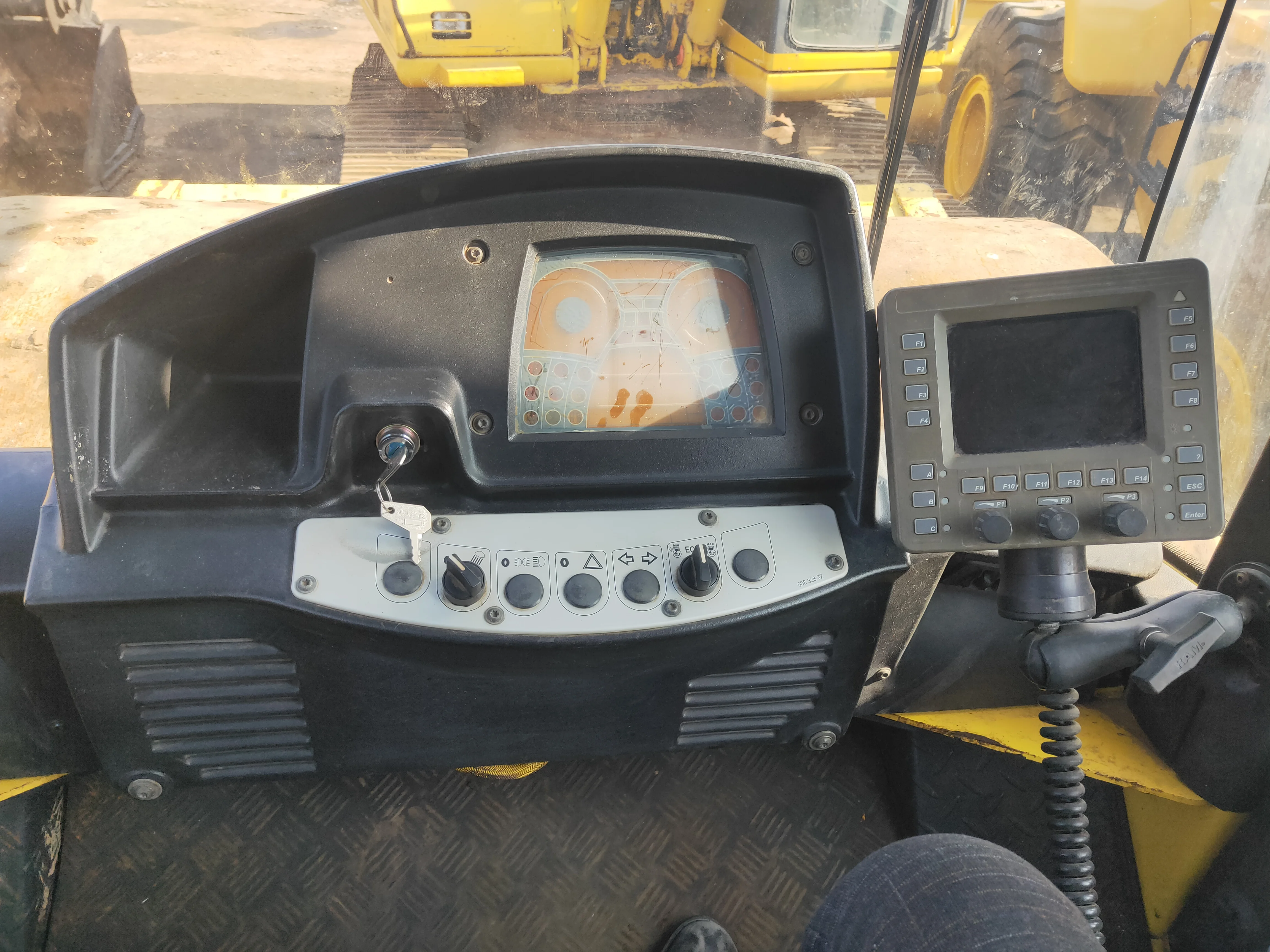  Б/у секундной стрелки Bomag внедорожник ролика BW226DH-4 BW217D-2 BW219DH-3 BW203AD для продажи с хорошей производительностью и в хорошем