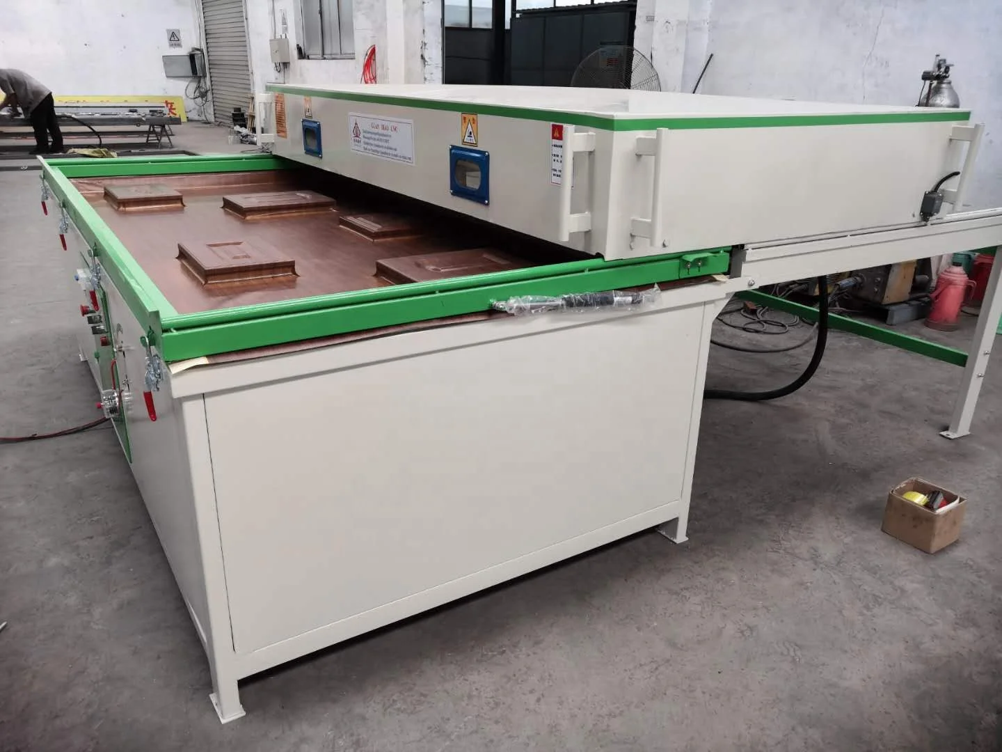 Wood Door Press Machine Vacuum Laminating Membrane Press Machine Vacuum Laminating Machine For Cabinet Door