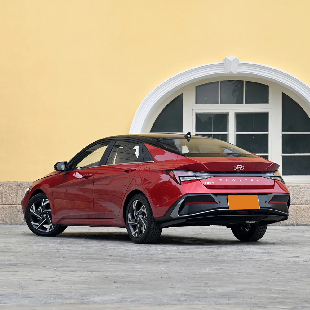 2024 Hyun-dai Elantra compact sedan gasoline vehicle cheap car made in China 5-seat