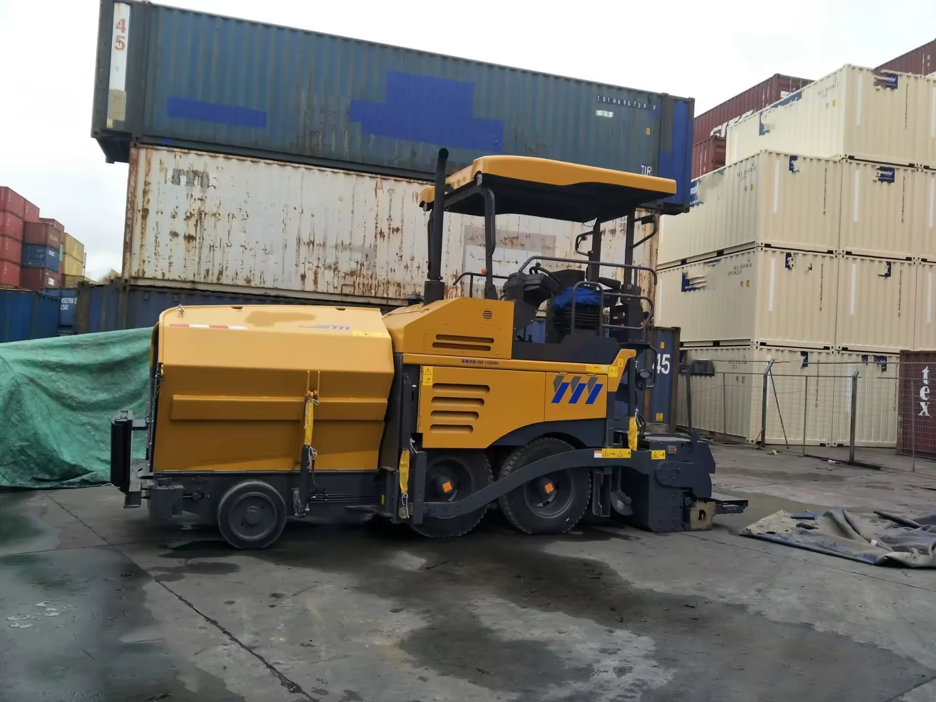 China Best Price street pavement concrete asphalt paver 6 m RP605 asphalt paver machine with Good Quality