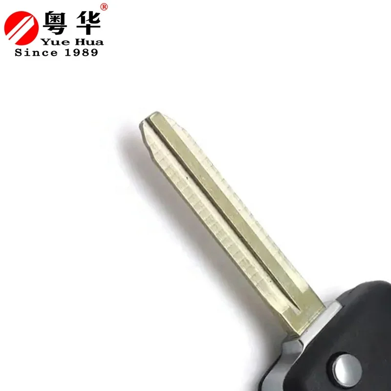 Replacement Folding Flip Remote Car Key Shell 3 Button TOY48 Uncut Blade Transponder Car Key Case Cover For Toyota Corolla RAV4