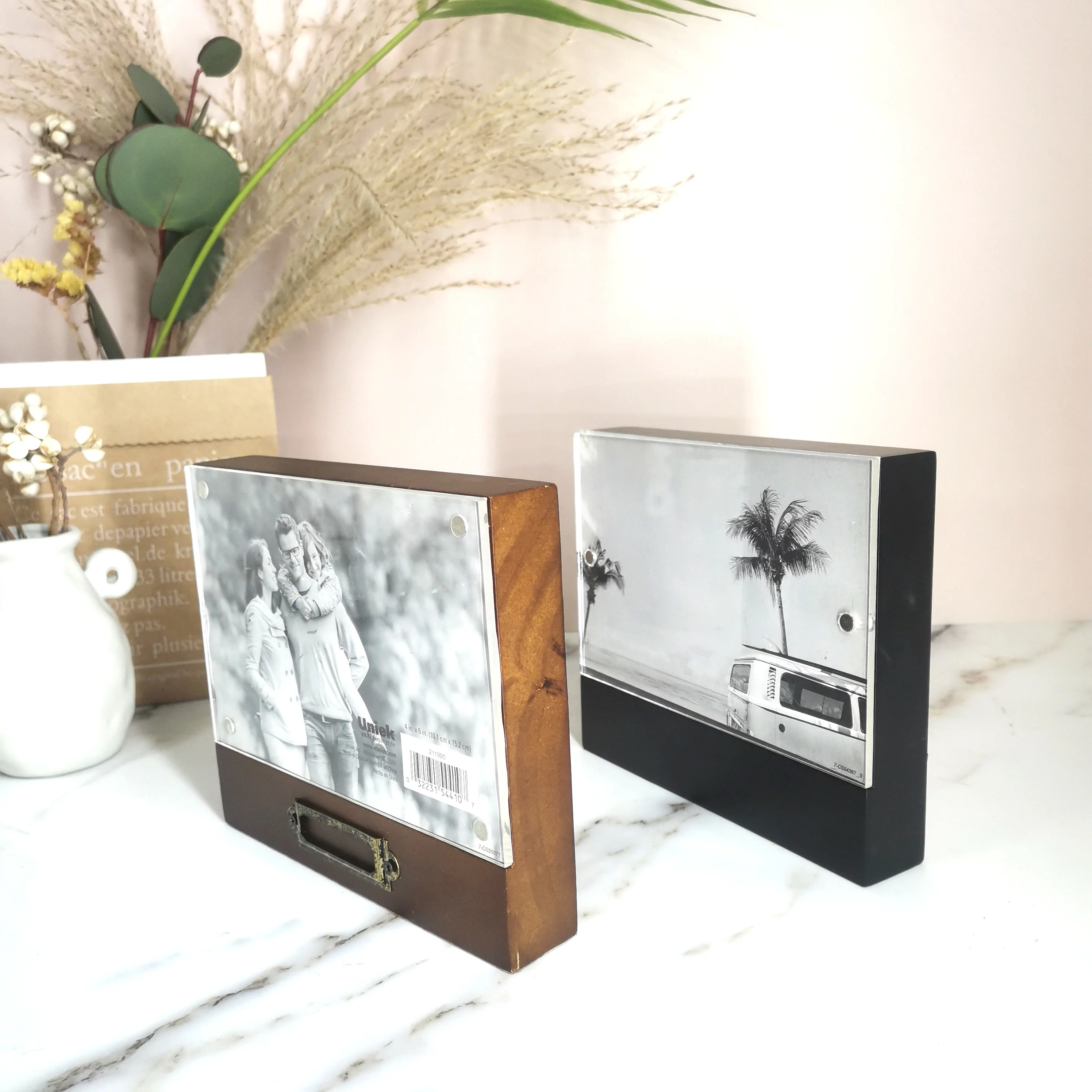 Free stamding acrylic magnet photo frame  with memo holder