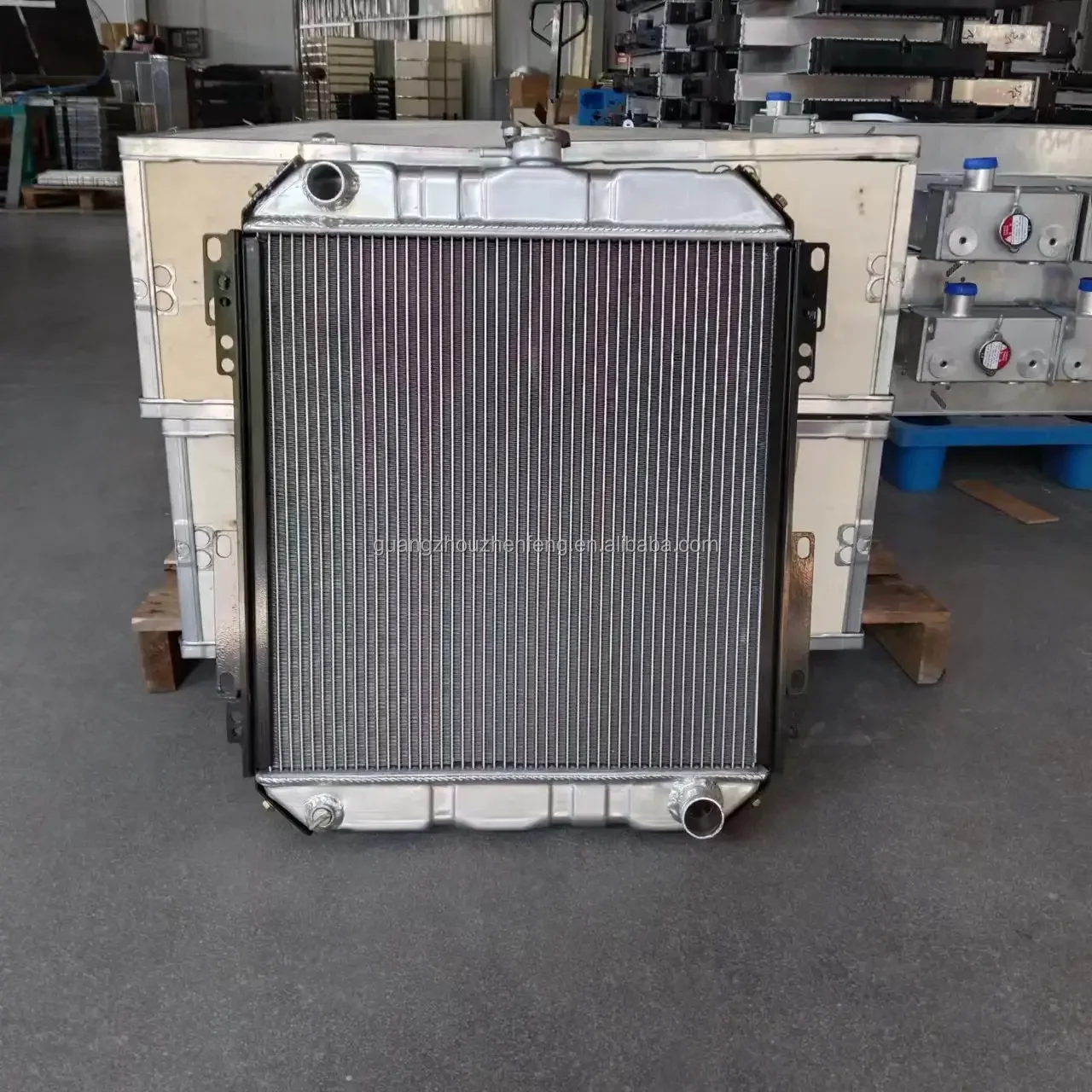 Heavy Duty Truck Radiator For Man Tga 81061016458