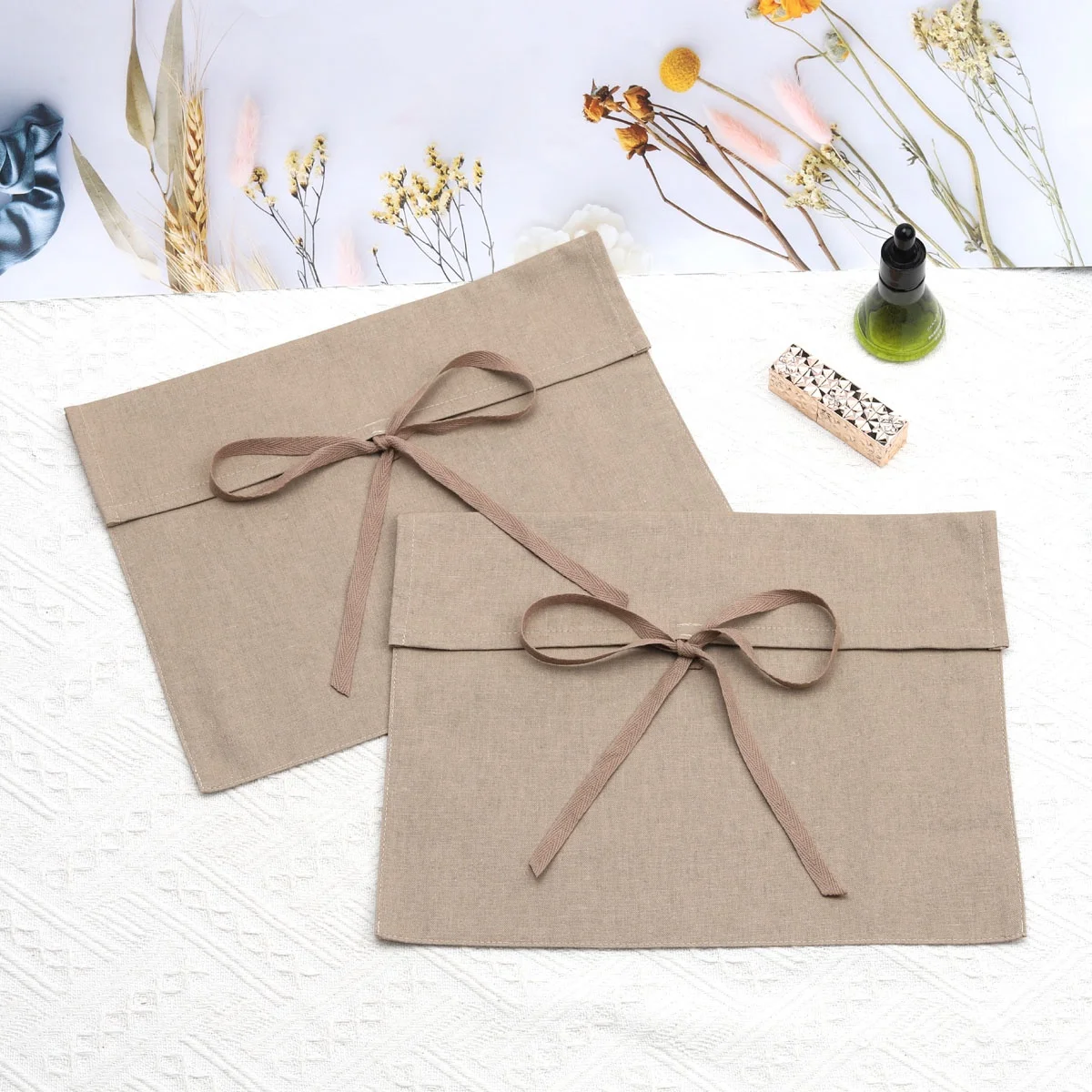 Reusable Cotton Linen Envelope Pouch Handbag Cover Dust Bag Custom Logo Printed Muslin Clothing Packaging Pouch