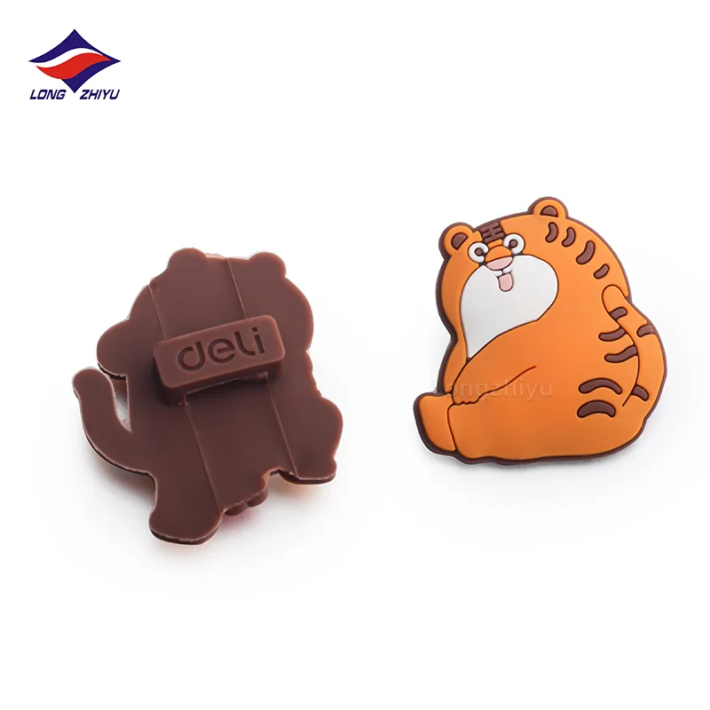 Longzhiyu 2022 3D PVC animal Figure Mini pen case