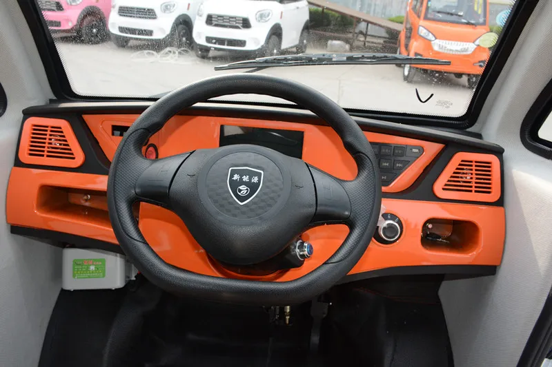 Electric Small Car 60V800W Full Closed 4 Wheel Leisure for Elderly People Electric Vehicle