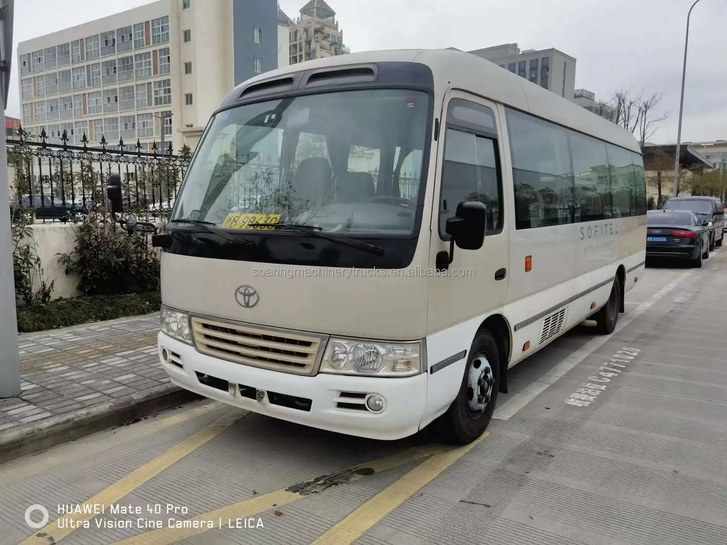 New Used Diesel Cars Toyota 28-30 Seater Seats Coaster Bus for Sale Mini Bus Manual Drive Euro 3 for Sale