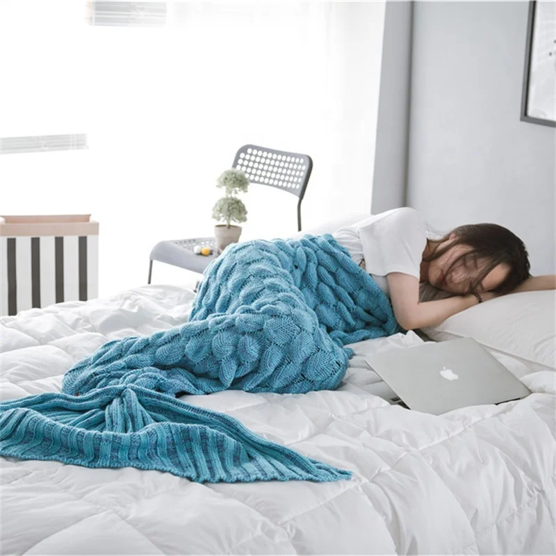 Hot Selling Warm and Comfortable Chunky Soft Little Mermaid Acrylic Custom Knitted Throw Blanket Yl
