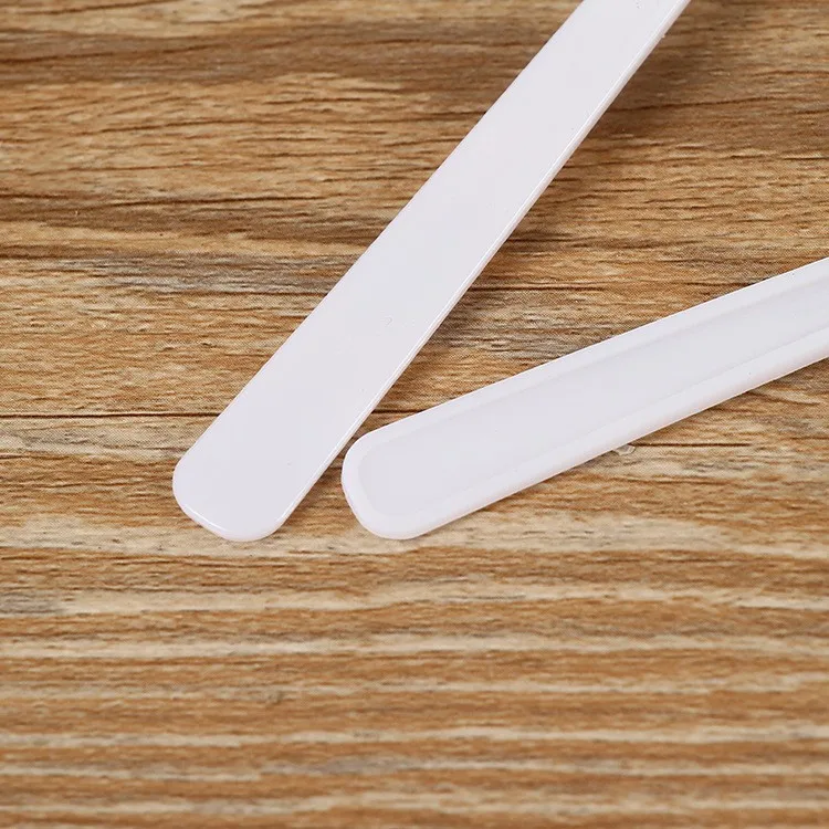 1.2ml 0.5g Long Round Flat Bottom White Plastic PP Measuring Spoon For Milk Powder Support Customization