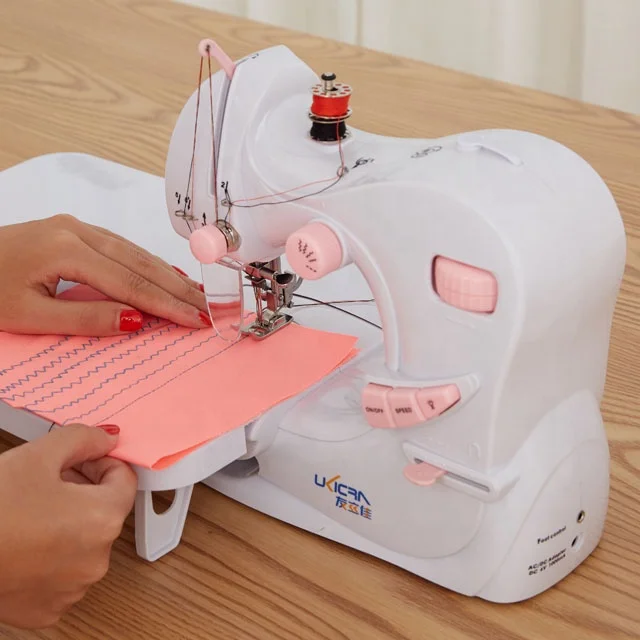 Sewing machine household sewing machine mini multi-function lock buttonholing electric sewing machine