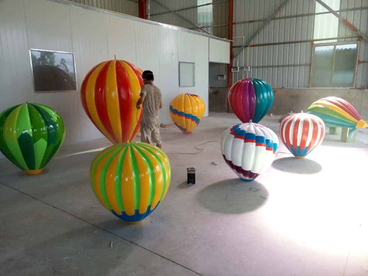 Custom Blue And White Fiberglass Hot Air Balloon Indoor Decorations