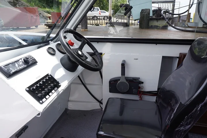 High Quality Aluminum Alloy Fishing Boat 18ft Fast Boat With Houseboat Yacht Factory Promotion