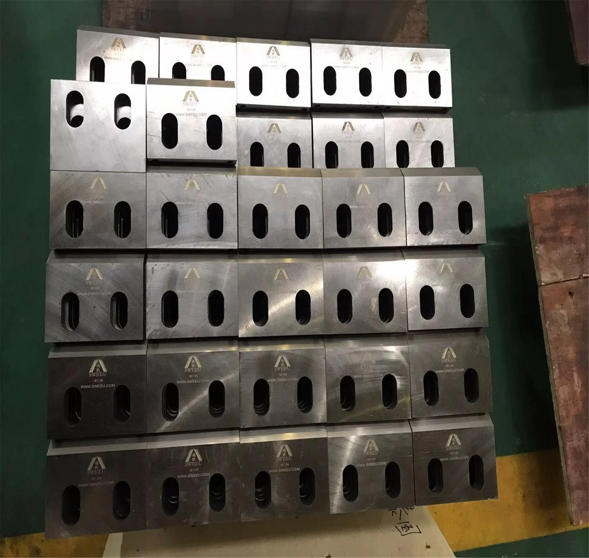 D2 plastic and rubber tire for plastic processing machine Granulator cutter blade Crusher blade