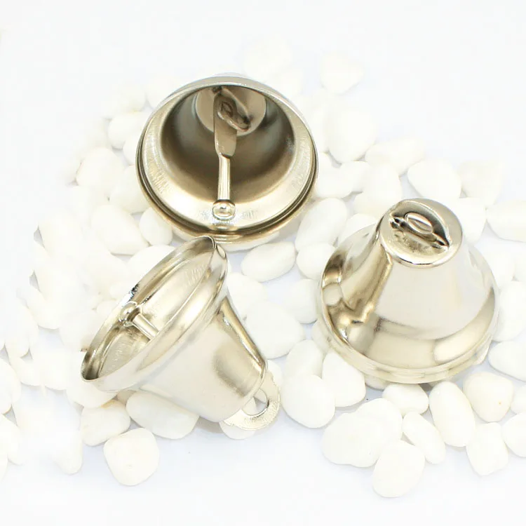 Декоративный подвесной металлический колокольчик в виде рождественской елки оптом