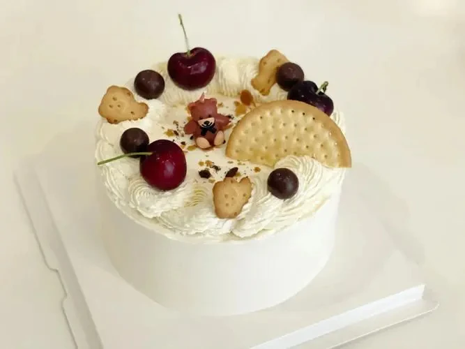 Delicate automatic small cake decorating spinner cake frosting icing coating machine to restaurant