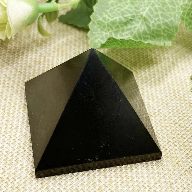 Wholesale natural various sizes shungite pyramid shungite rough healing stones