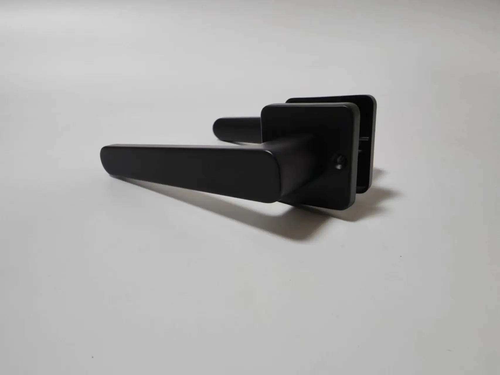 Euro Manija de la puerta  Interior door knob, Matt Black  Door and Window Accessories Aluminum  Lever handle Door Lock Handle