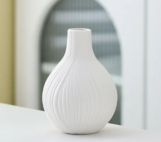 Premium Quality Luxury White Ceramic Vase Modern Desk Aesthetic Room Decor Unique Bud Vases Matte Color