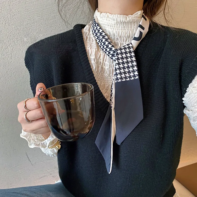 Korean edition decorative scarf is versatile celebrity girl wind senior hair band scarf