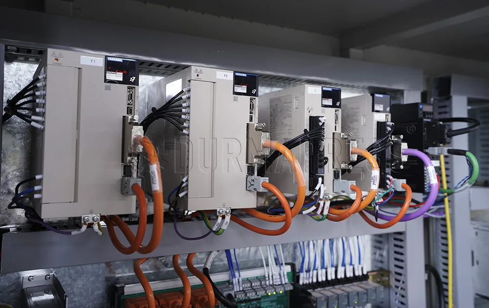 Operate Flexibly BS3015H Exchange Worktable Fiber Laser Cutting Machine