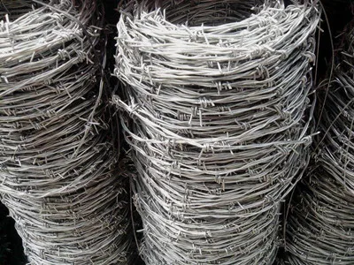 Security Fencing Hot Dipped Galvanized Barbed wire/25kg barbed wire/ 200m Barbed Wire