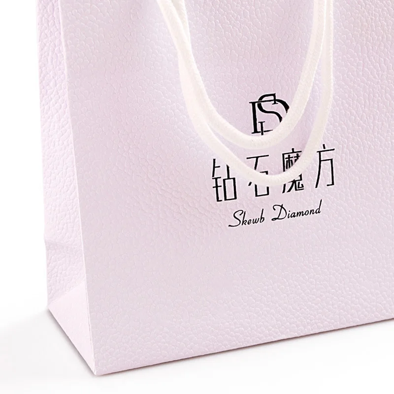 Luxury White Lychee Pattern Jewelry Gift Packaging Recycled Thick Textured Shopping Paper Bag for Clothing