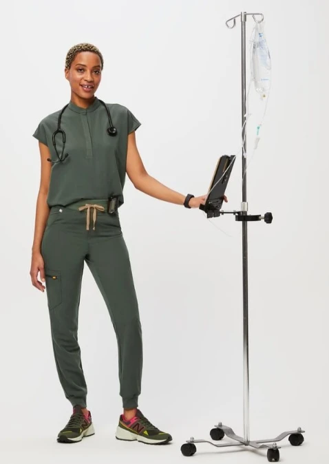 Set of Unisex Woven Medical Scrub Suits Short Sleeve Nurse and Doctor Uniforms OEM Printed Surgical Clothing for Hospitals