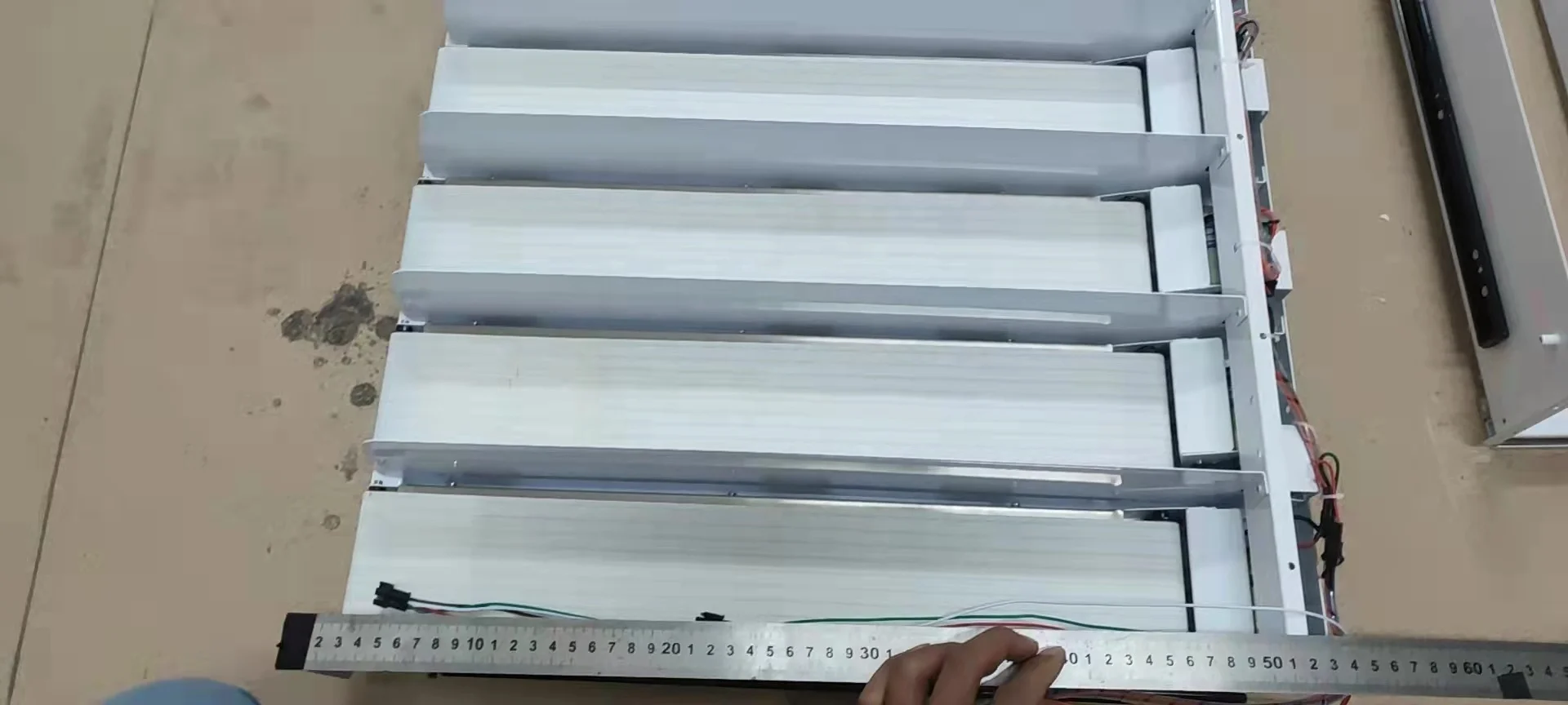 Whole Trays with Separator Conveyors belt    Motor  and wires  Drink Snack bread food Vending Machine