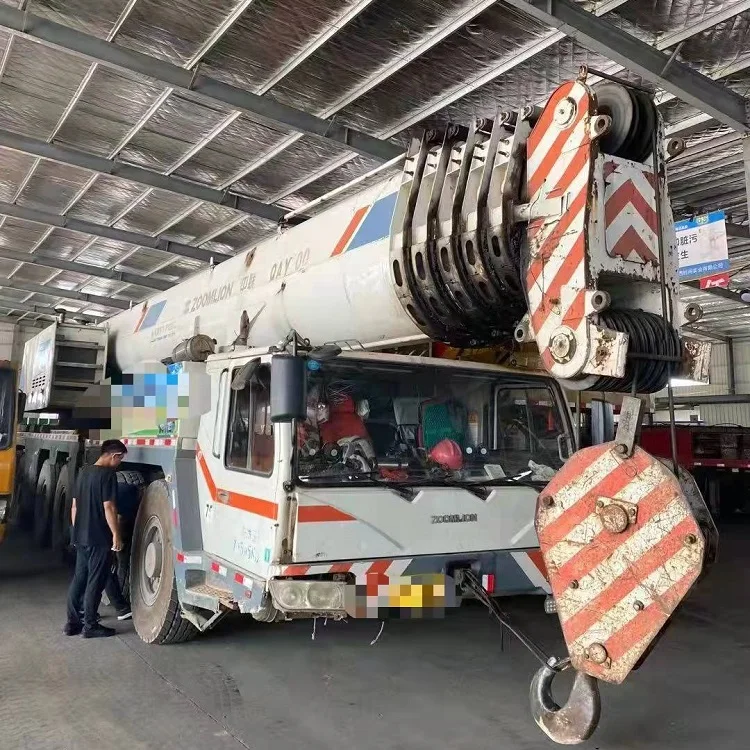 Used Zoomlion Truck Crane 180Ton 2009 Second Hand Truck Crane