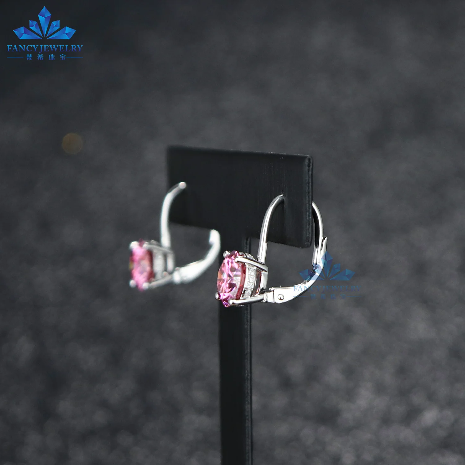 925 sterling silver 2carat round brilliant cut colorful moissanite  clip on earrings for women