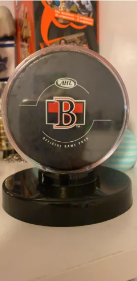 Acrylic Black Base Hockey Puck Souvenir Display Case Free Engrave Autograph Collectibles Ice Hockey Display Holder