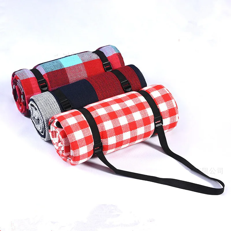 2021New Factory Wholesale Picnic Mat Custom Outdoor Waterproof Red Plaid Foldable Travel Beach Picnic Blanket For Outdoor