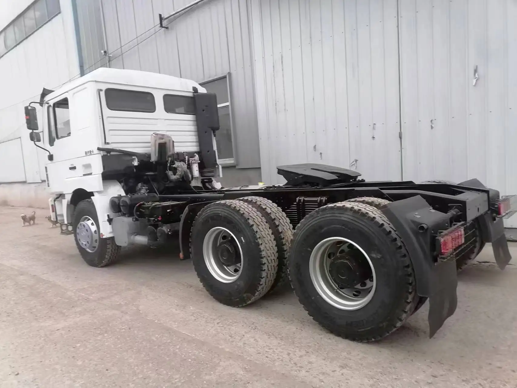 Shacman Used Tractor Truck F3000 10wheel with Spare Parts for Free