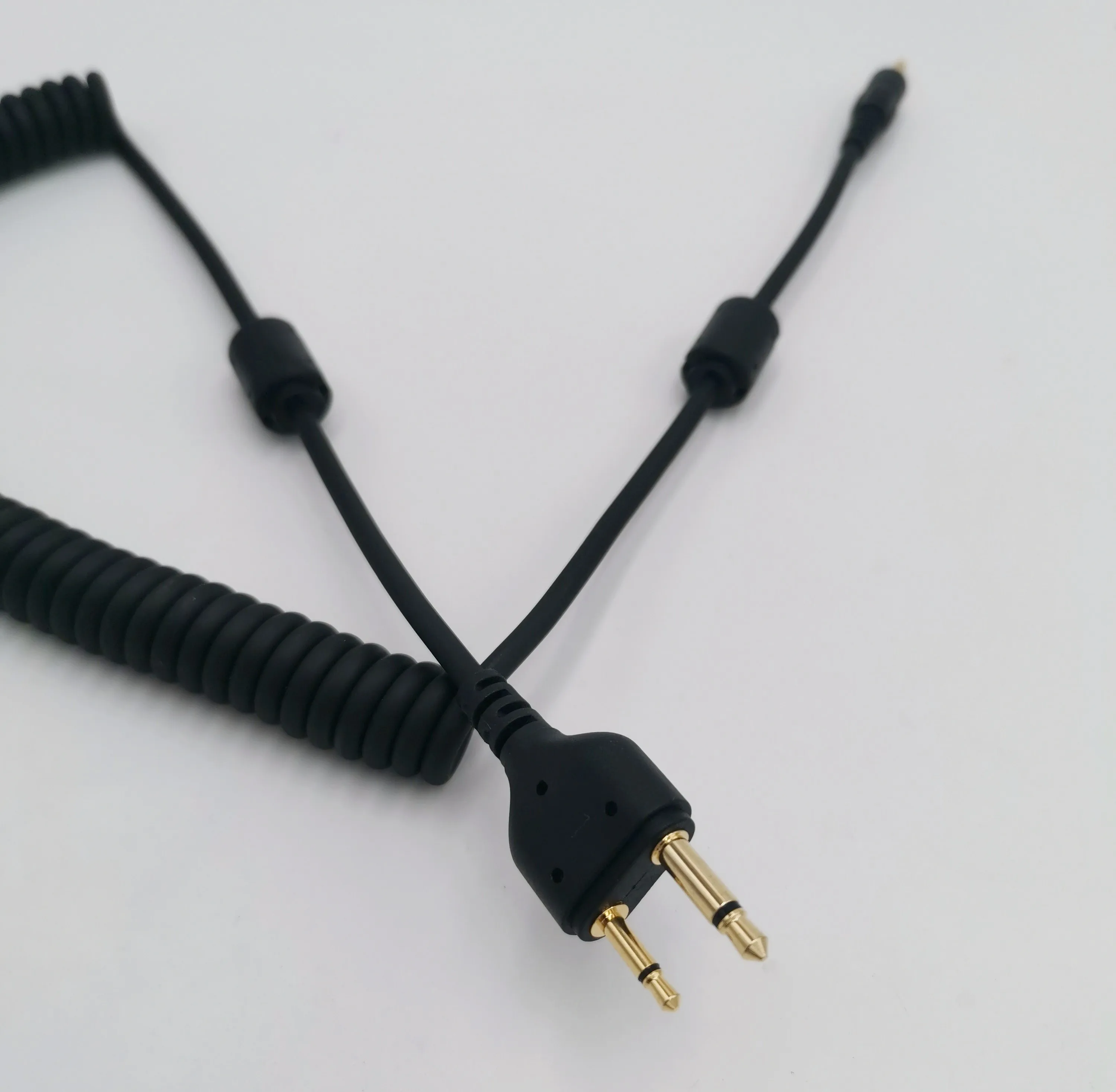 Yaesu FT-65R and other models are suitable for helical spring wire cable