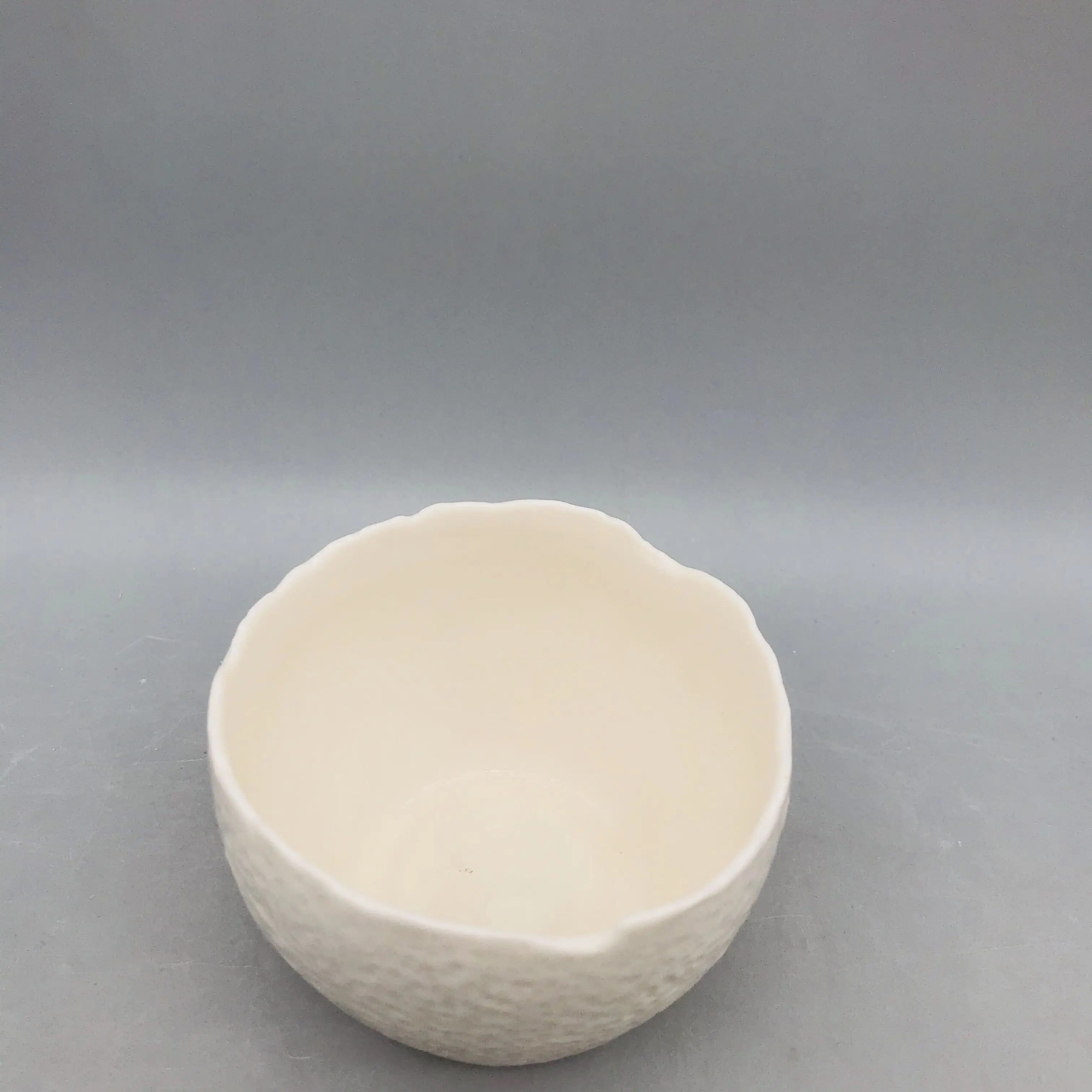 Lowest price irregular rim eggshell shape white porcelain flower pot