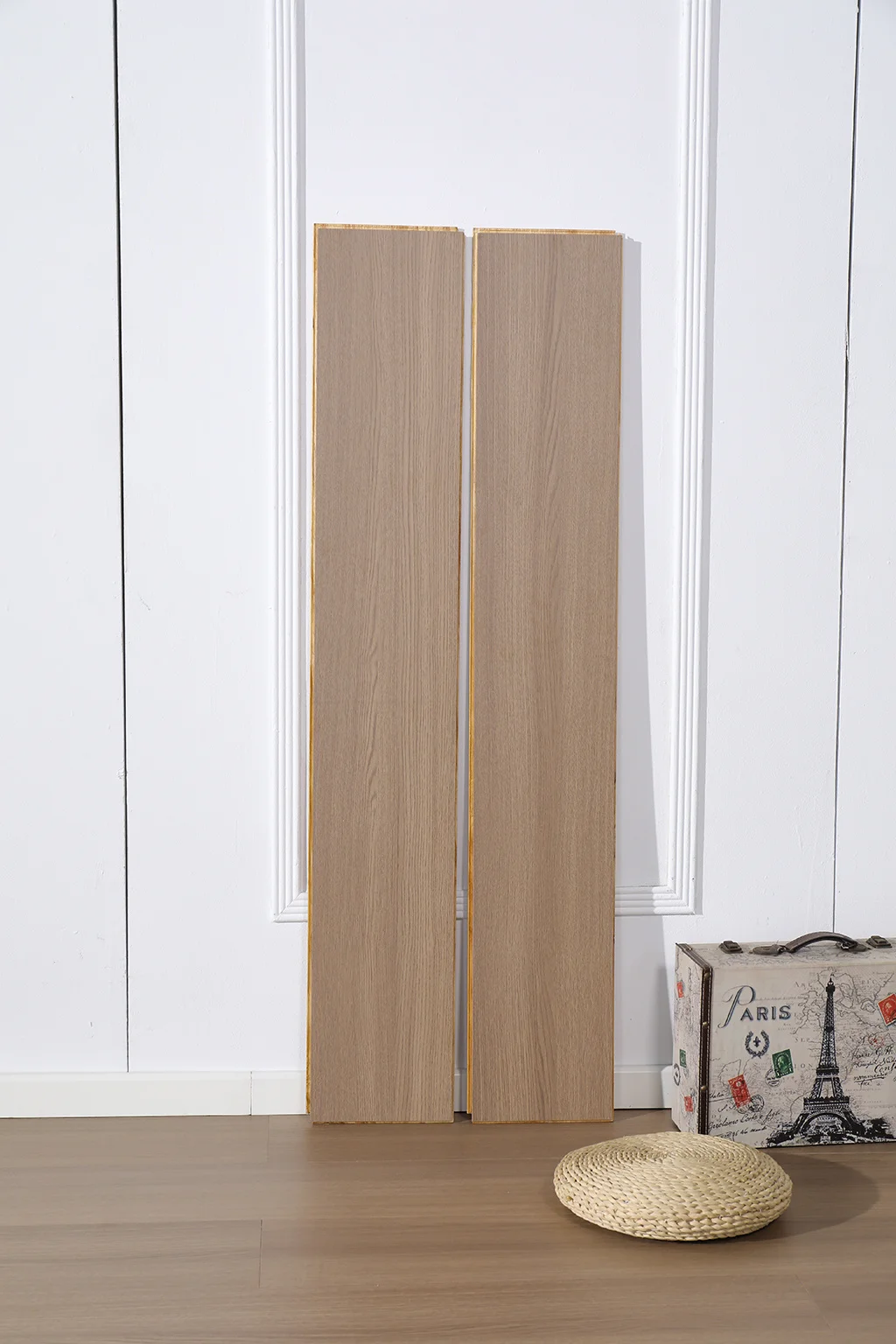 New technology three-layers Varying Length Oak Plank Smooth Oak Hardwood Flooring HPL Engineered Flooring