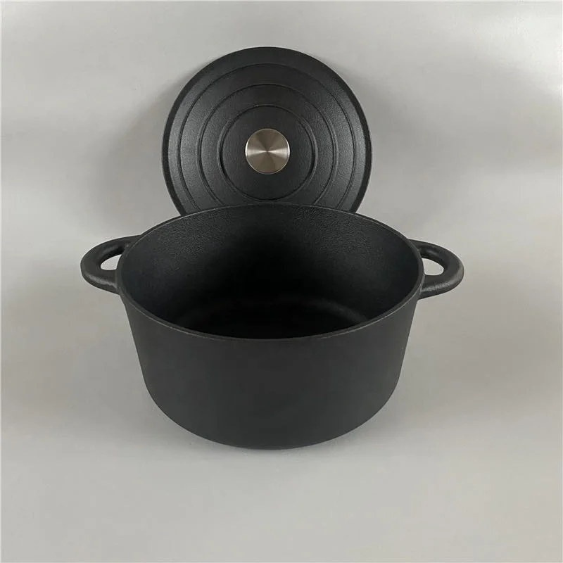 Pre-seasoned cast iron casserole/dutch oven
