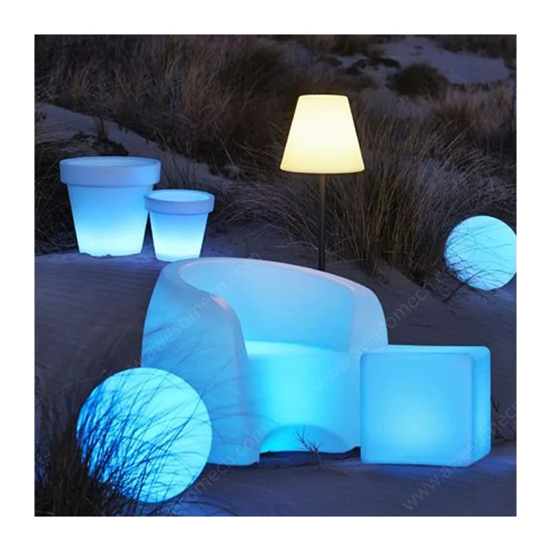 Другая самая крутая уличная мебель для внутреннего дворика