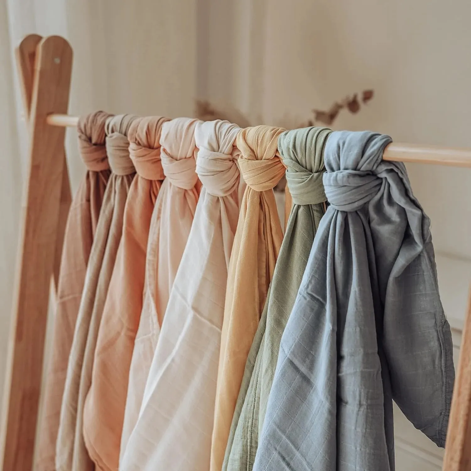 Silky Soft Receiving Blanket Neutral Swaddle Wrap Muslin Swaddle Blanket for Baby Boys and Girls