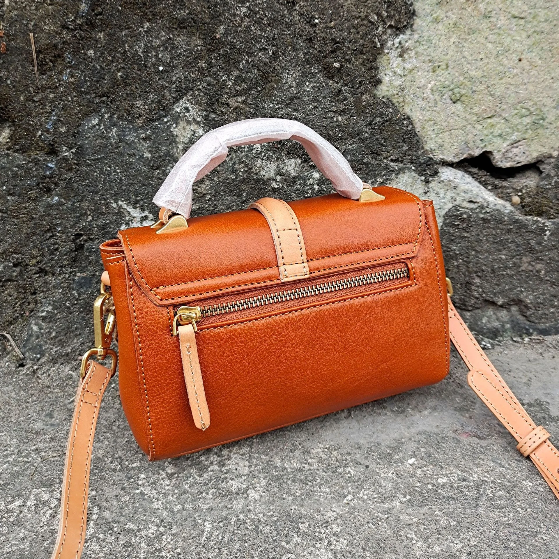 Wholesale Jelly Handbags and Purses Stylish Vegetable-Tanned Leather Cross Body Jelly Tote Bags Slippy