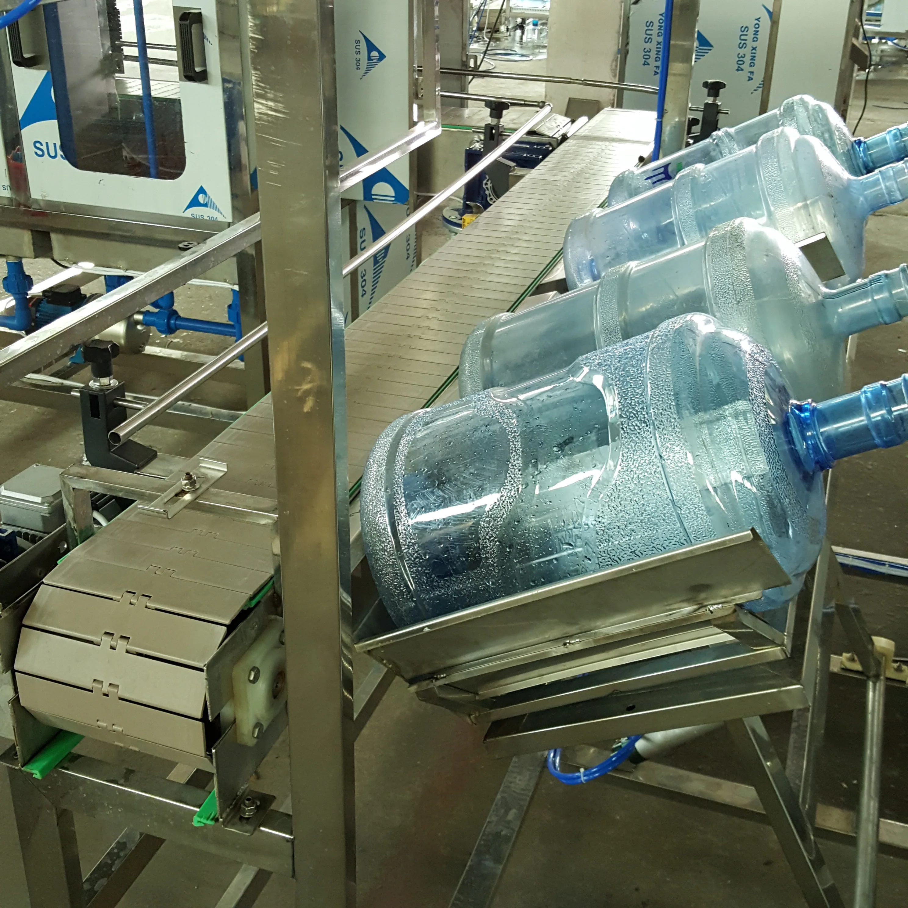 Five gallon full automatic drinking water irrigation screw for drinking water bottled