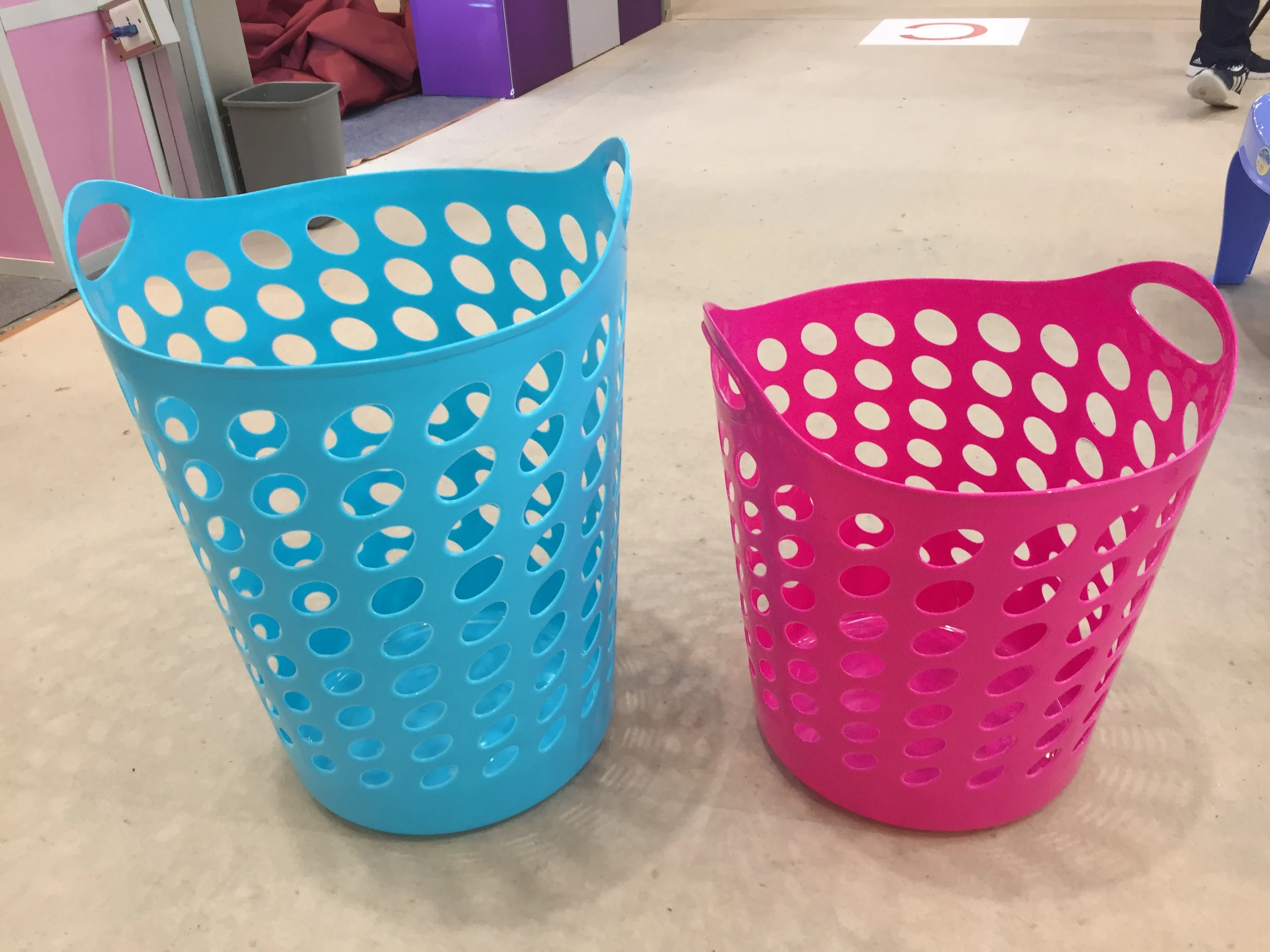 High Quality LDPE Plastic Large Storage Laundry Basket Underwear Dirty Clothes Organizer With Handles
