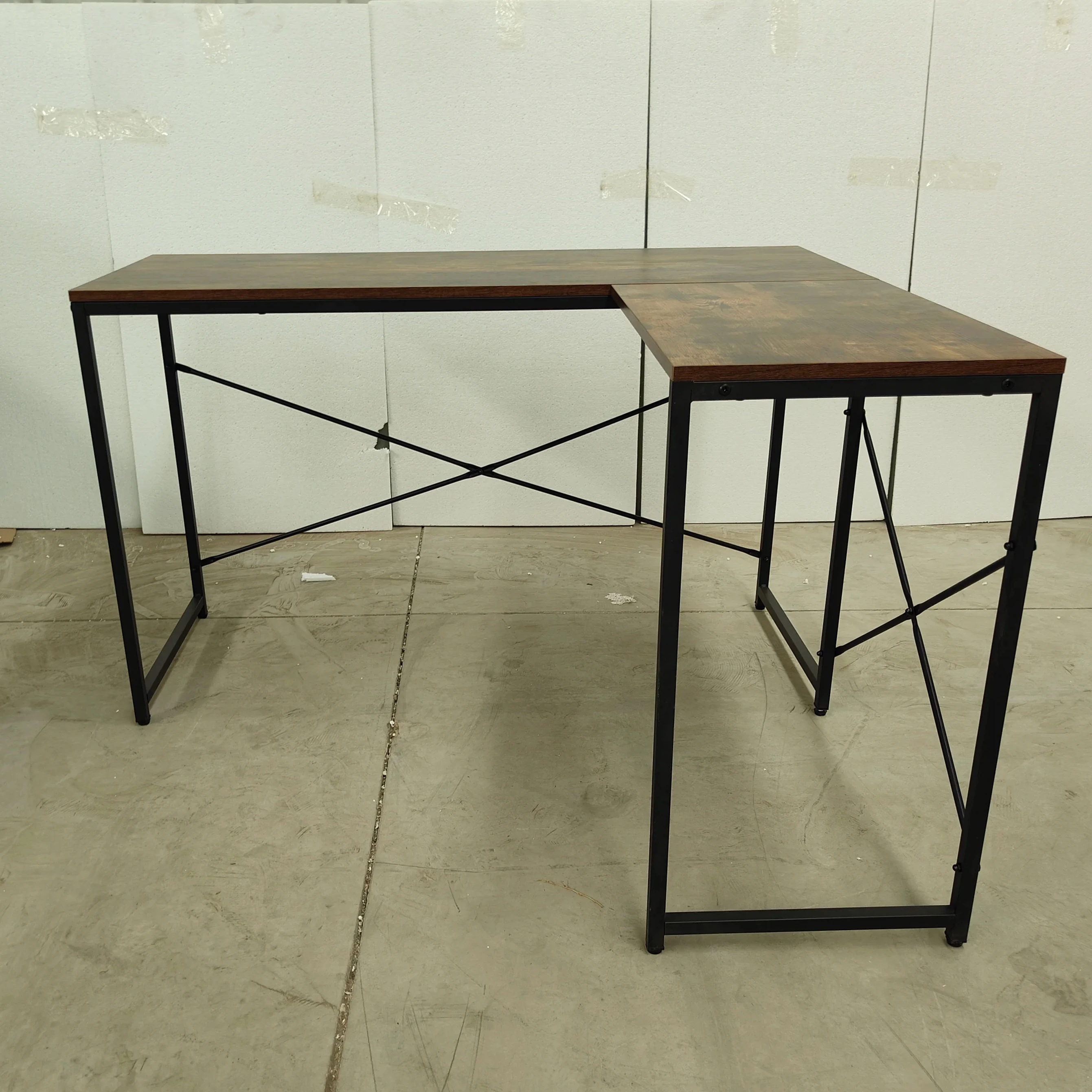 High Quality PB Material Metal Tube Office Desk Study Writing Table for Office Furniture