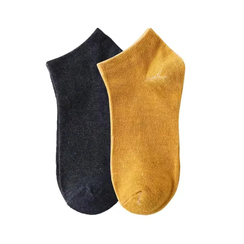 Ins hot style China factory wholesale fashion men cotton ankle sport socks