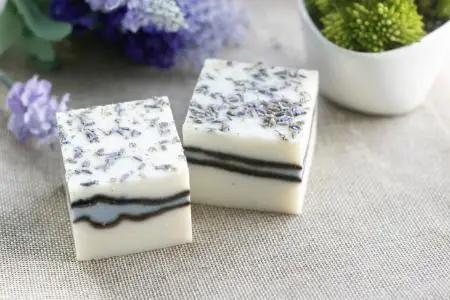 
New Hot selling items 150g homemade soap bar white soap bar bath soap bar 